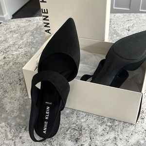 Anne Klein black suede pumps